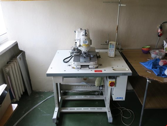 Used Juki MEB-3200S Buttonholing machine for Sale (Auction Premium) | NetBid Industrial Auctions